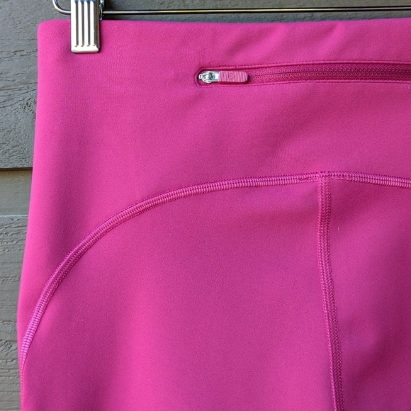 Lululemon Rain Repellent High-Rise Running Tight 28" Wild Berry Size 6 - Picture 5 of 9